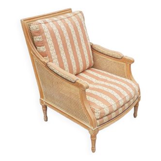 Bergère style Louis xvi en bois et cannage