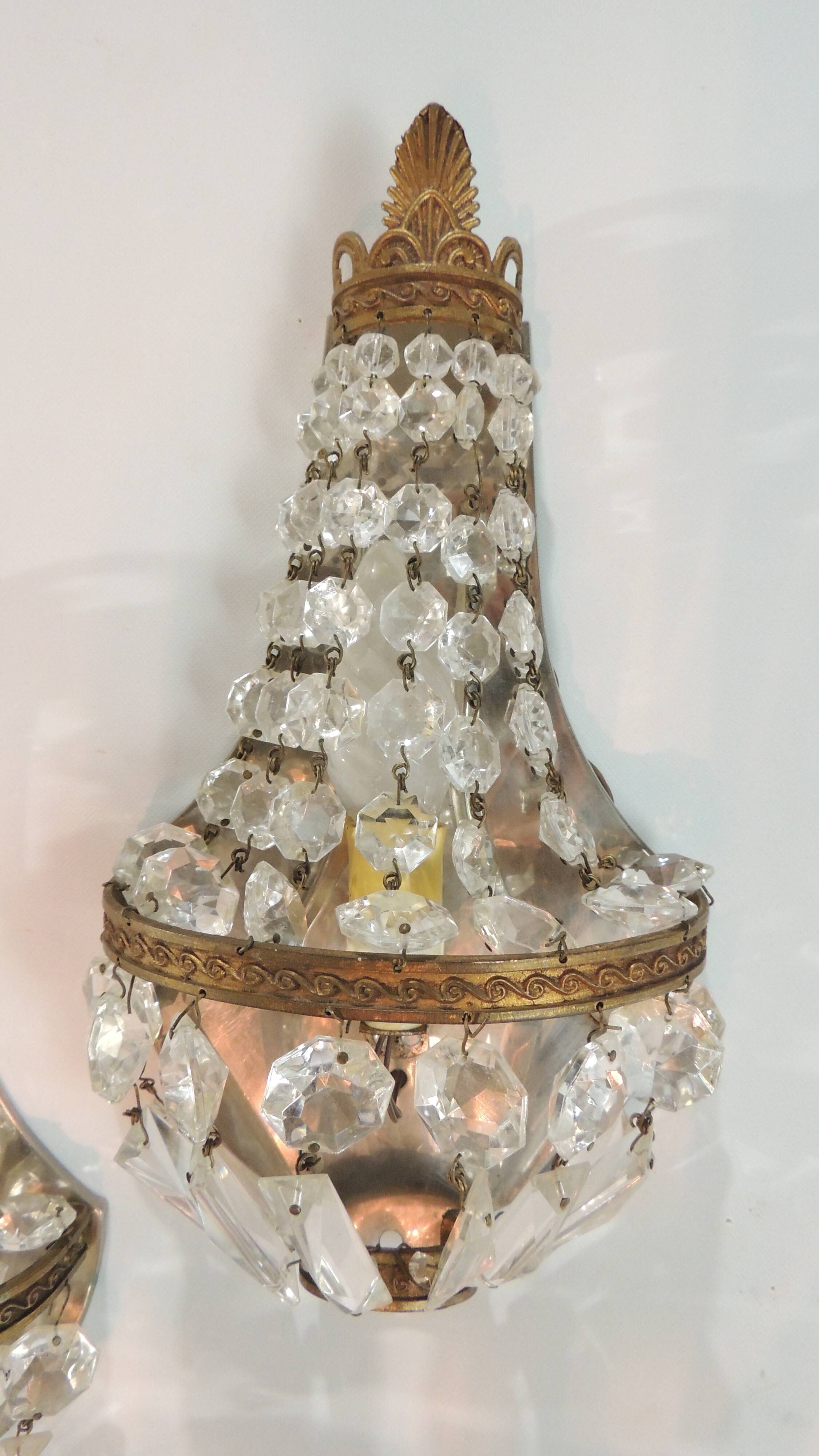 Antique crystal chandelier with 2 wall sconces – Vintage milk pendant