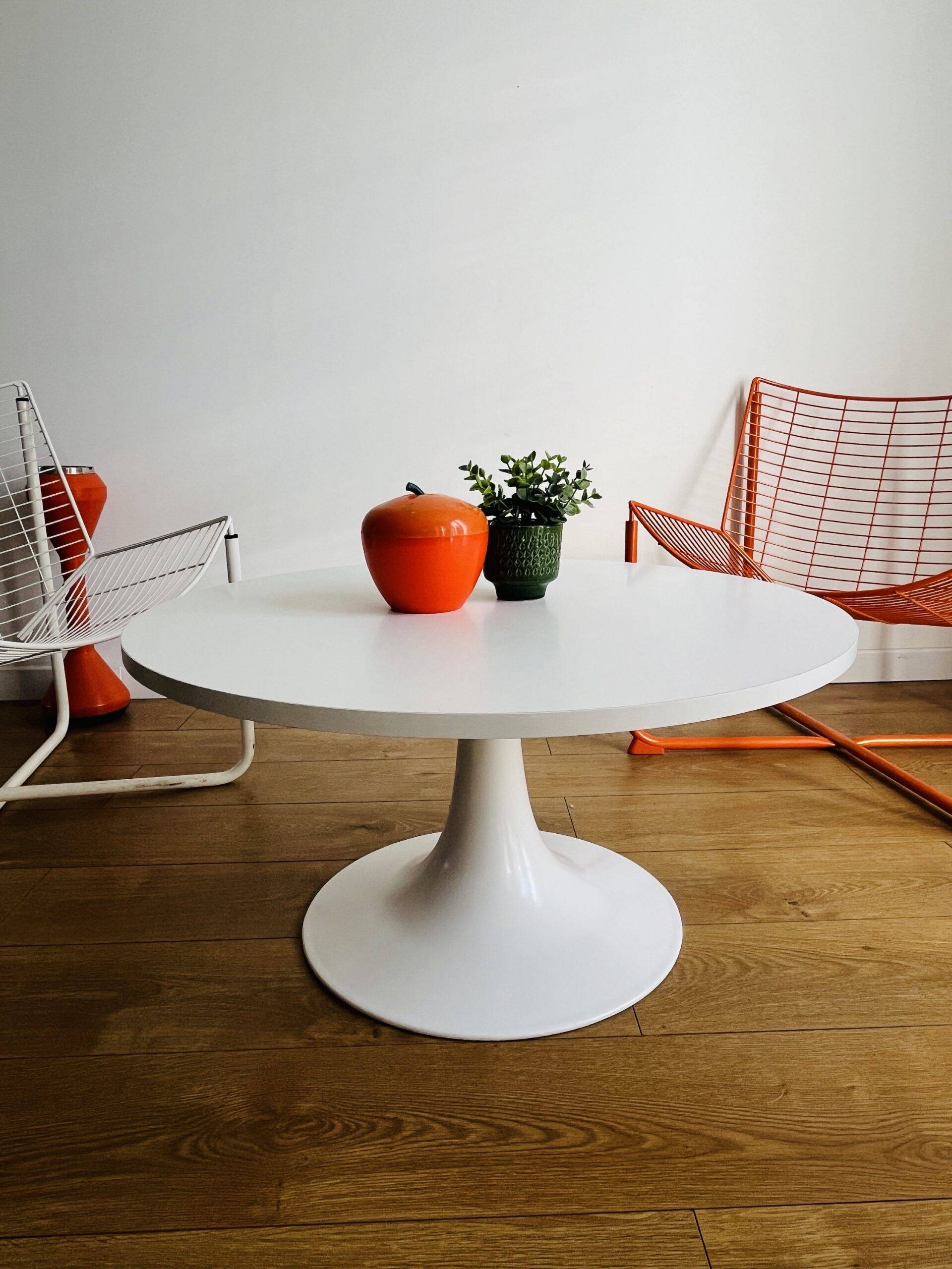 White tulip foot coffee table made in France by grofillex circa 1960