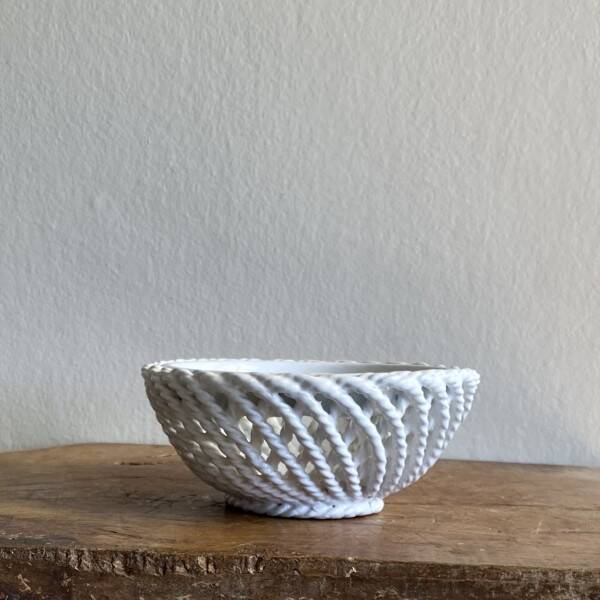 Braided ceramic bowl