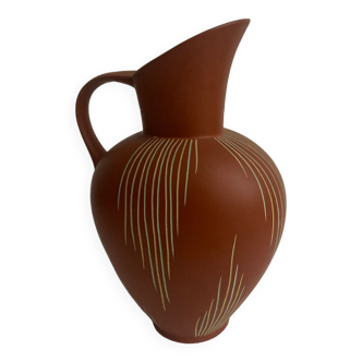 Pitcher vase