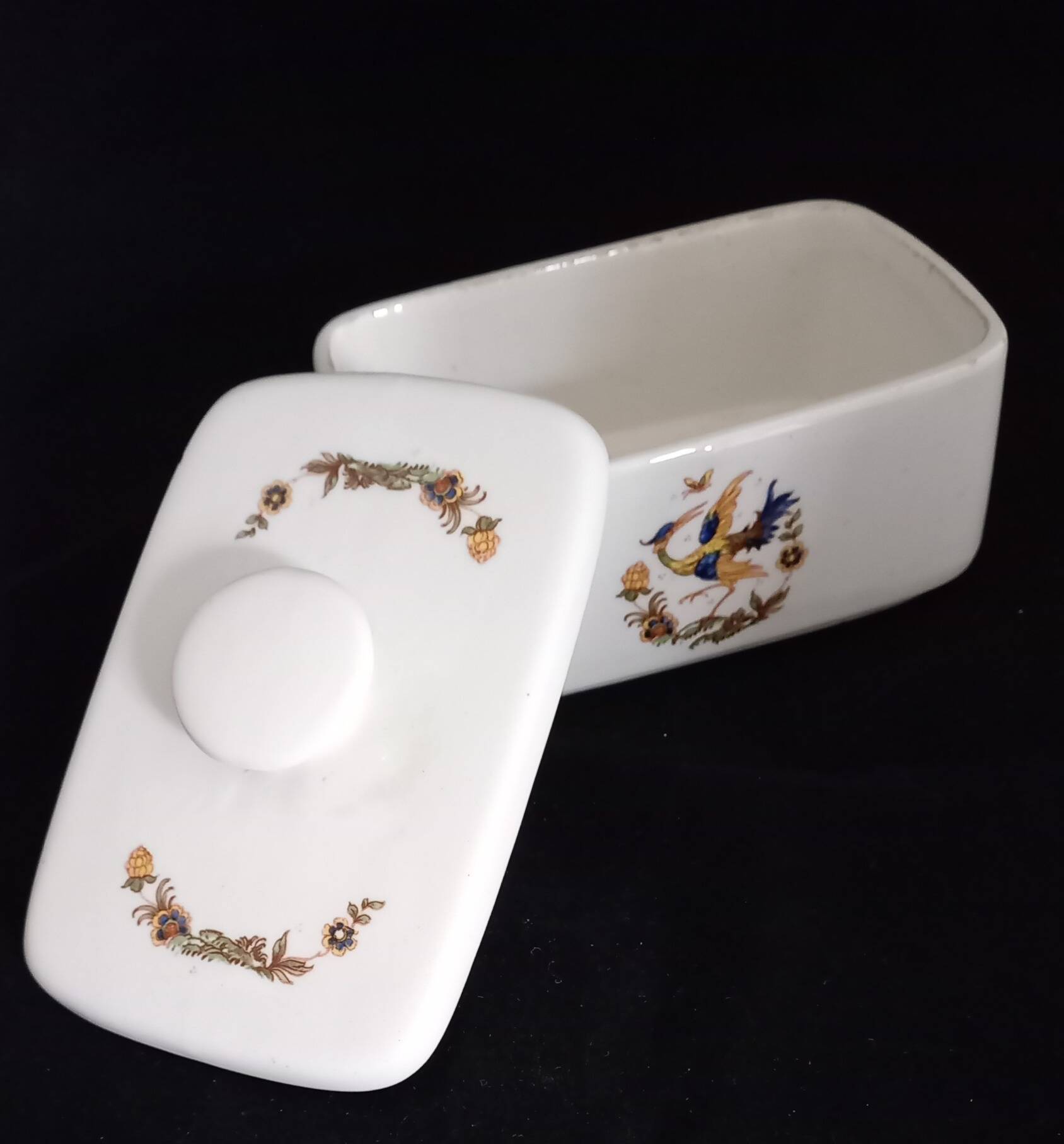 San Marino ceramic box