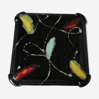 Dessous de plat ancien en céramique noire émaillée décor moderne et coloré