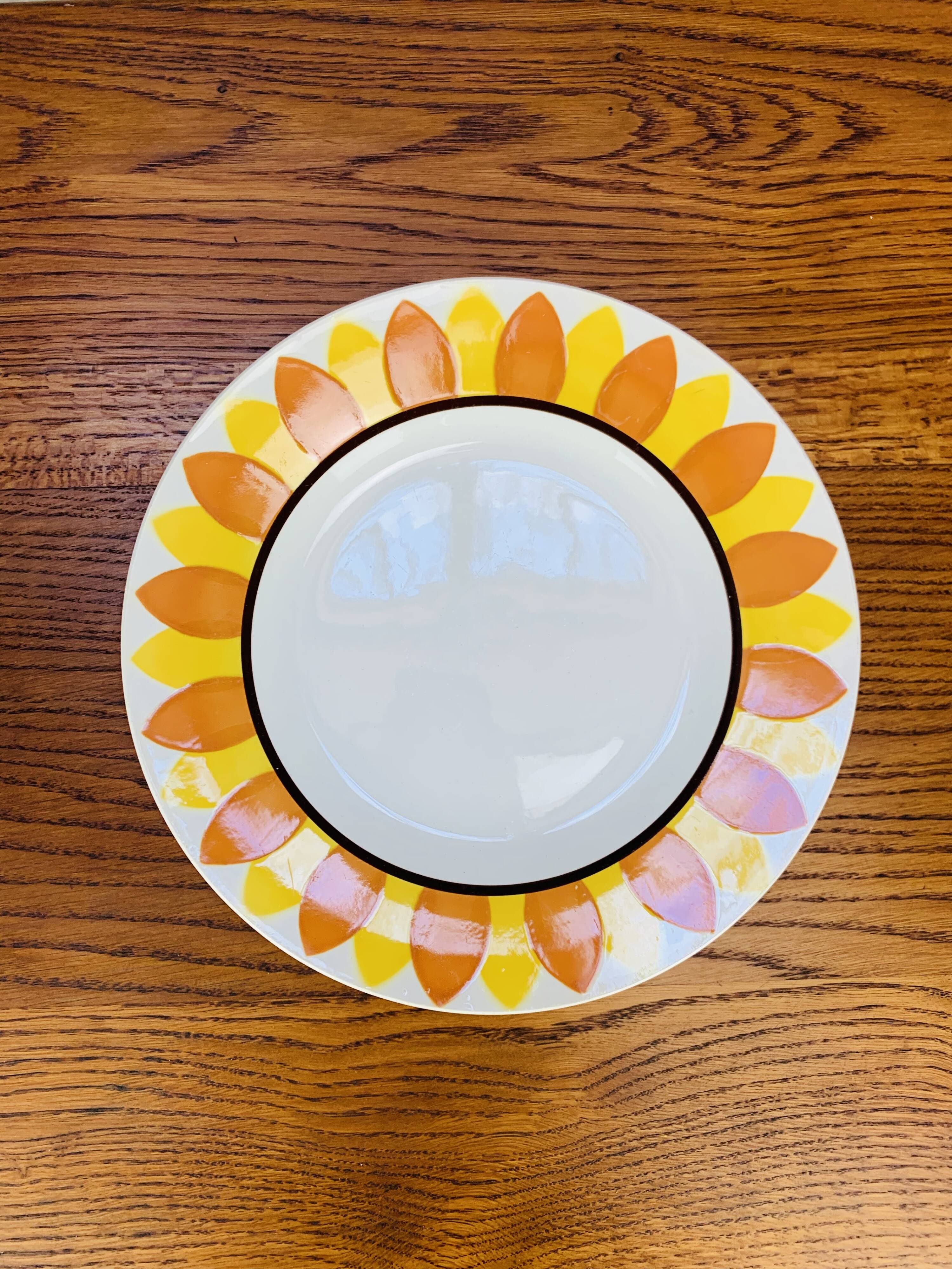 6 Sunflower dinner plates by Digoin Sarreguemines, vintage