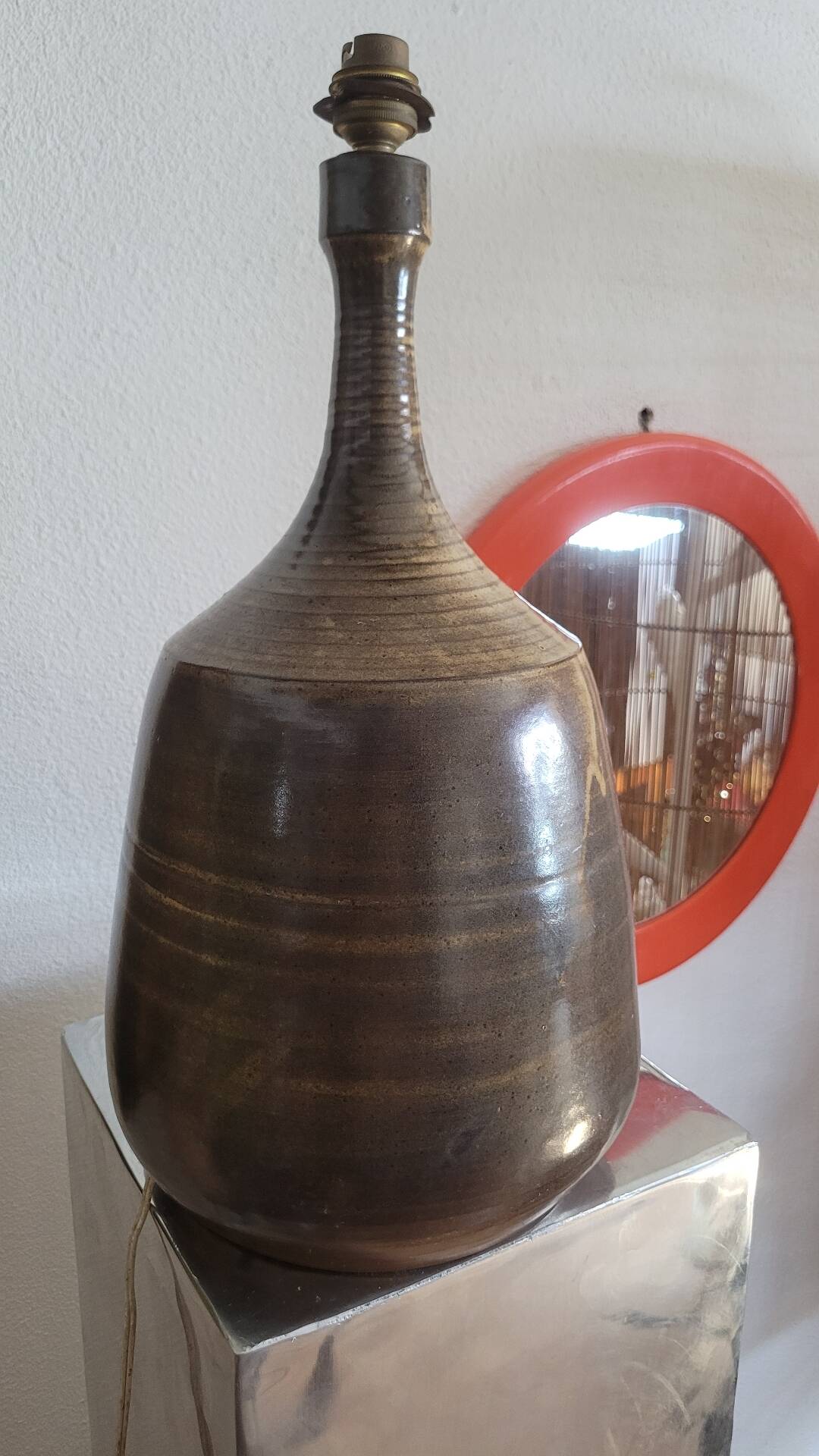 Ceramic lamp base