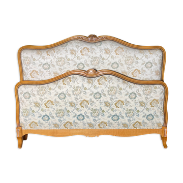 Upholstered bed in Louis XV style
