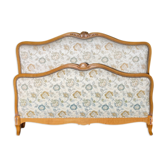 Upholstered bed in Louis XV style