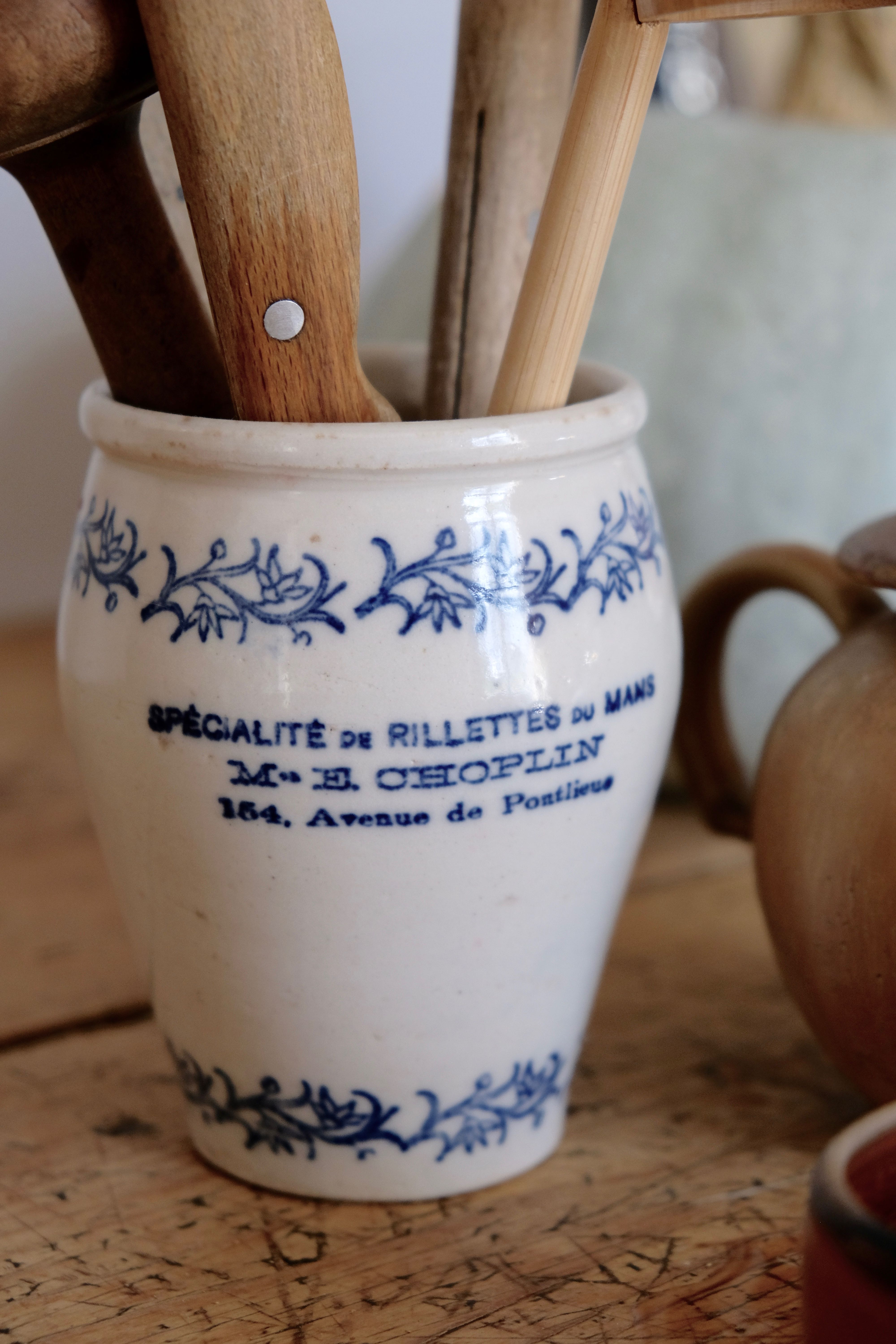 Old sandstone pot glazed beige and blue