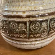 Vase en grès signé Giraud