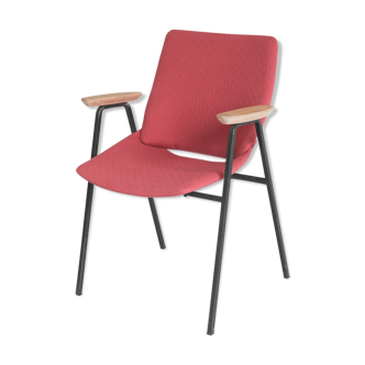 Salmon Shell Lupina Chair by Niko Kralj