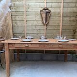 Farm table