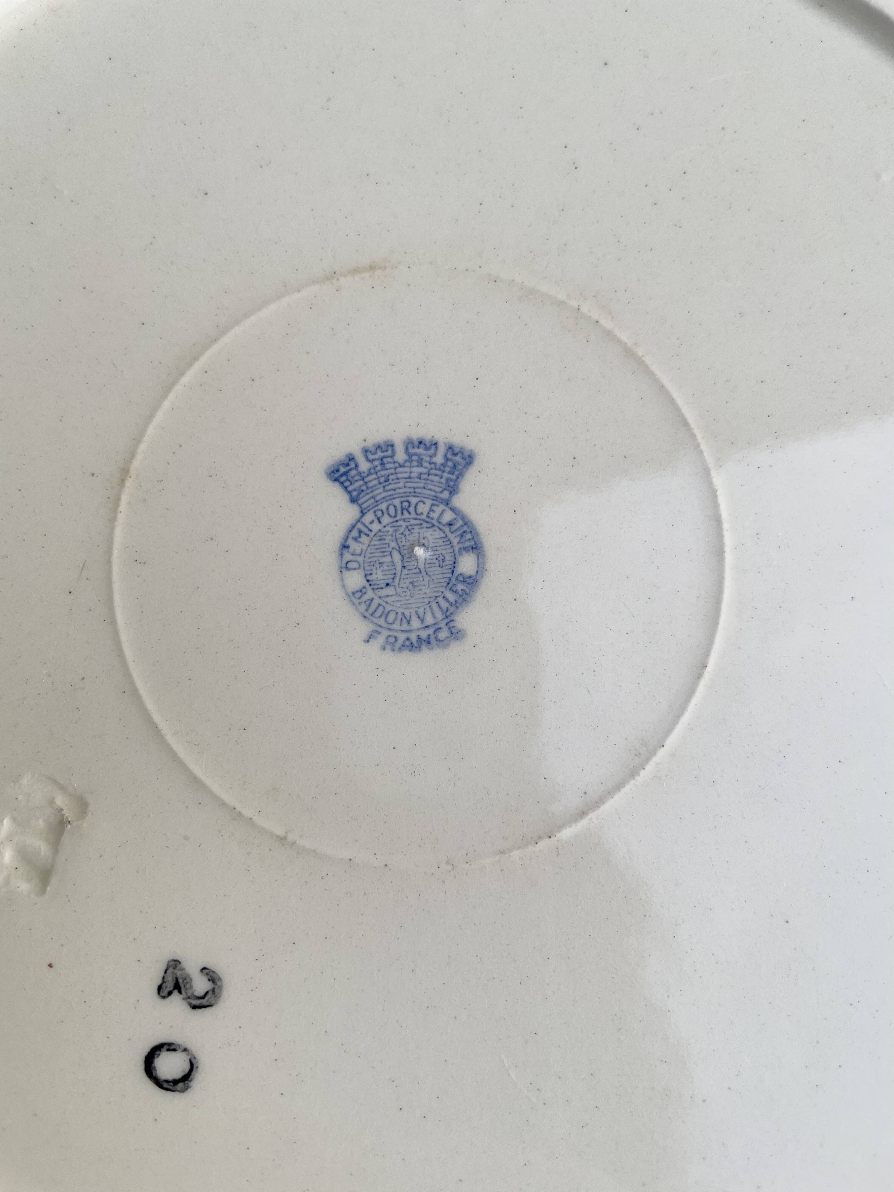 Antique shallow dish Badonviller tulip decoration