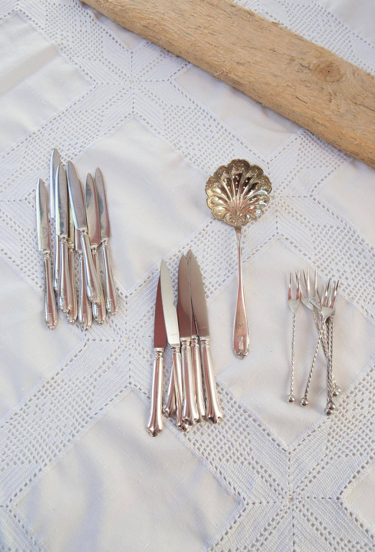 Swedish Fruit Cutlery Set with Sprinkling Spoon (21 Pieces)