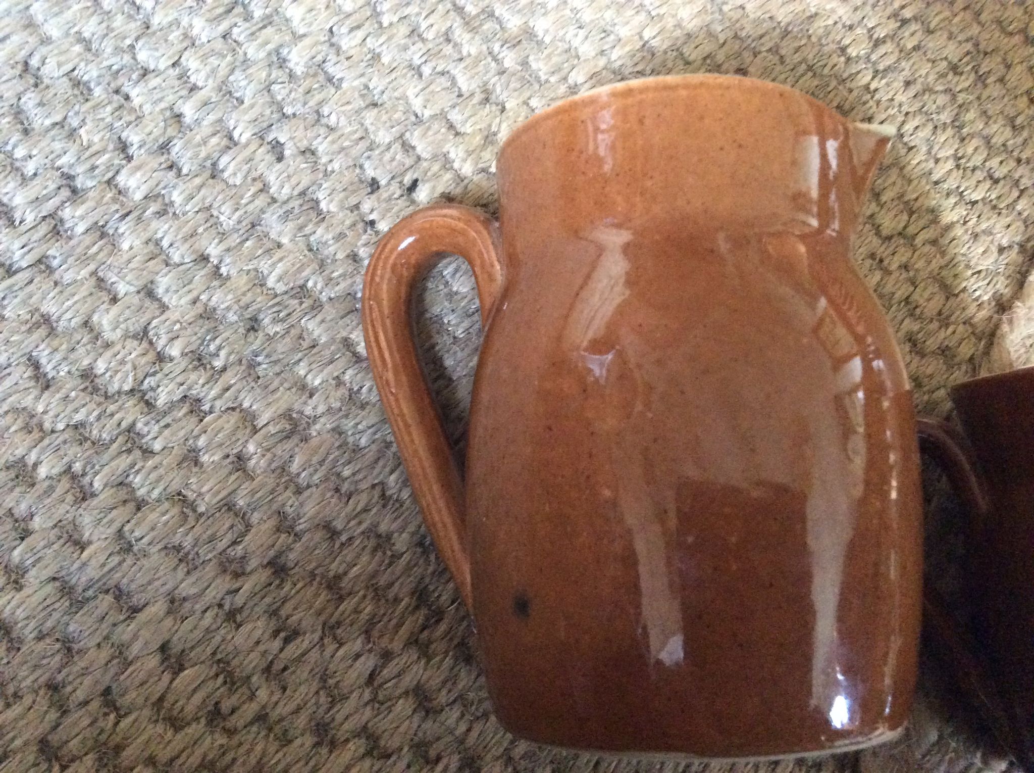 Series of 2 sandstone pots
