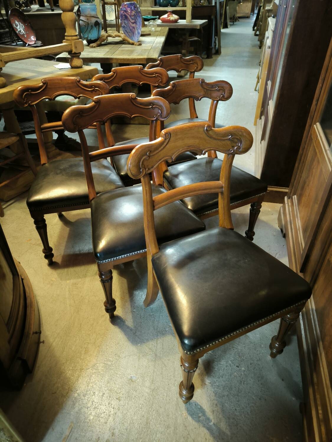 Set of 6 English chairs in mahogany and black leather