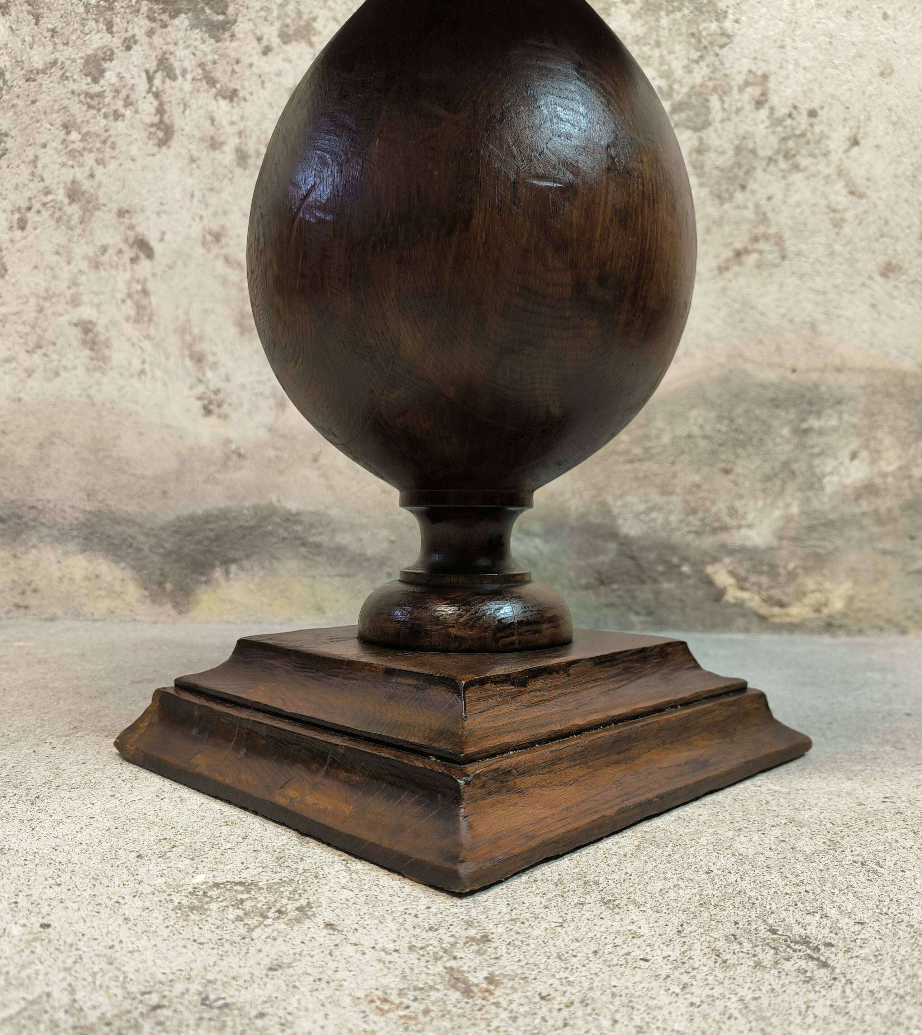 Vintage side table in solid wood