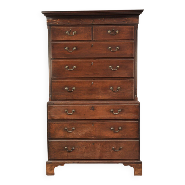 Commode anglaise antique du XVIIIe siècle en chêne.