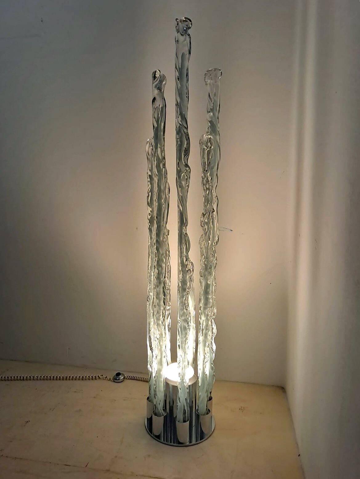 Floor lamp Excalibur Design by Ettore Fantasia and Gino Poli