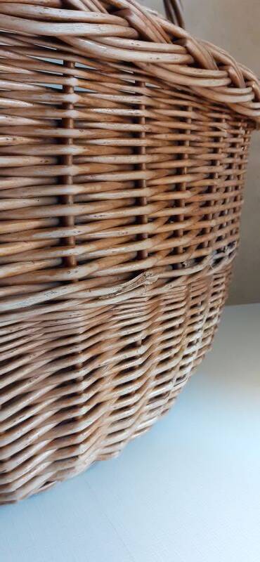 Vintage wicker oval basket