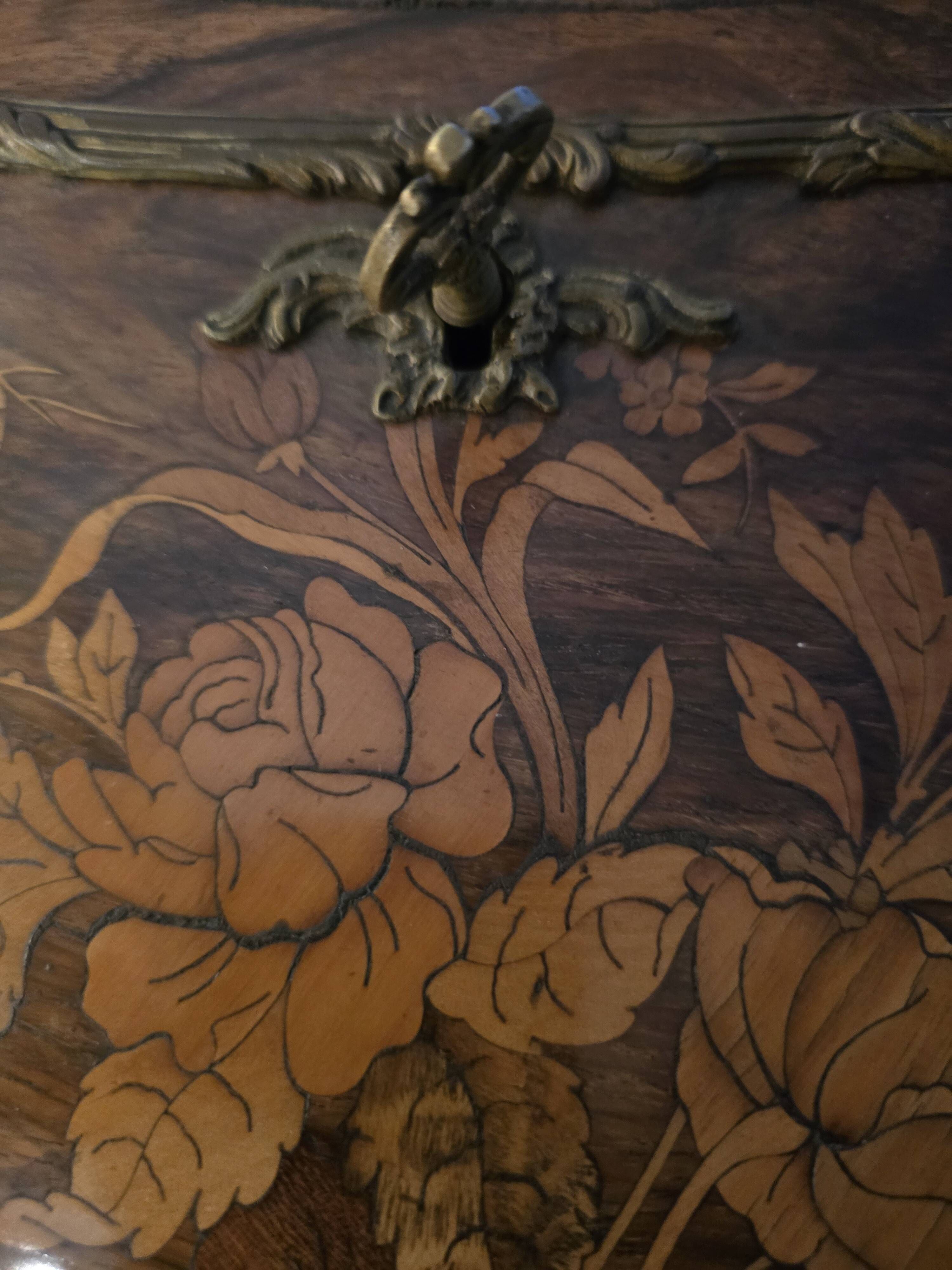 Lady's Desk