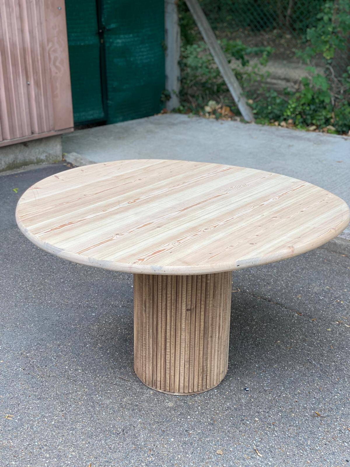 Scandinavian round dining table with a central base, stripped, made of solid raw wood, 90.
