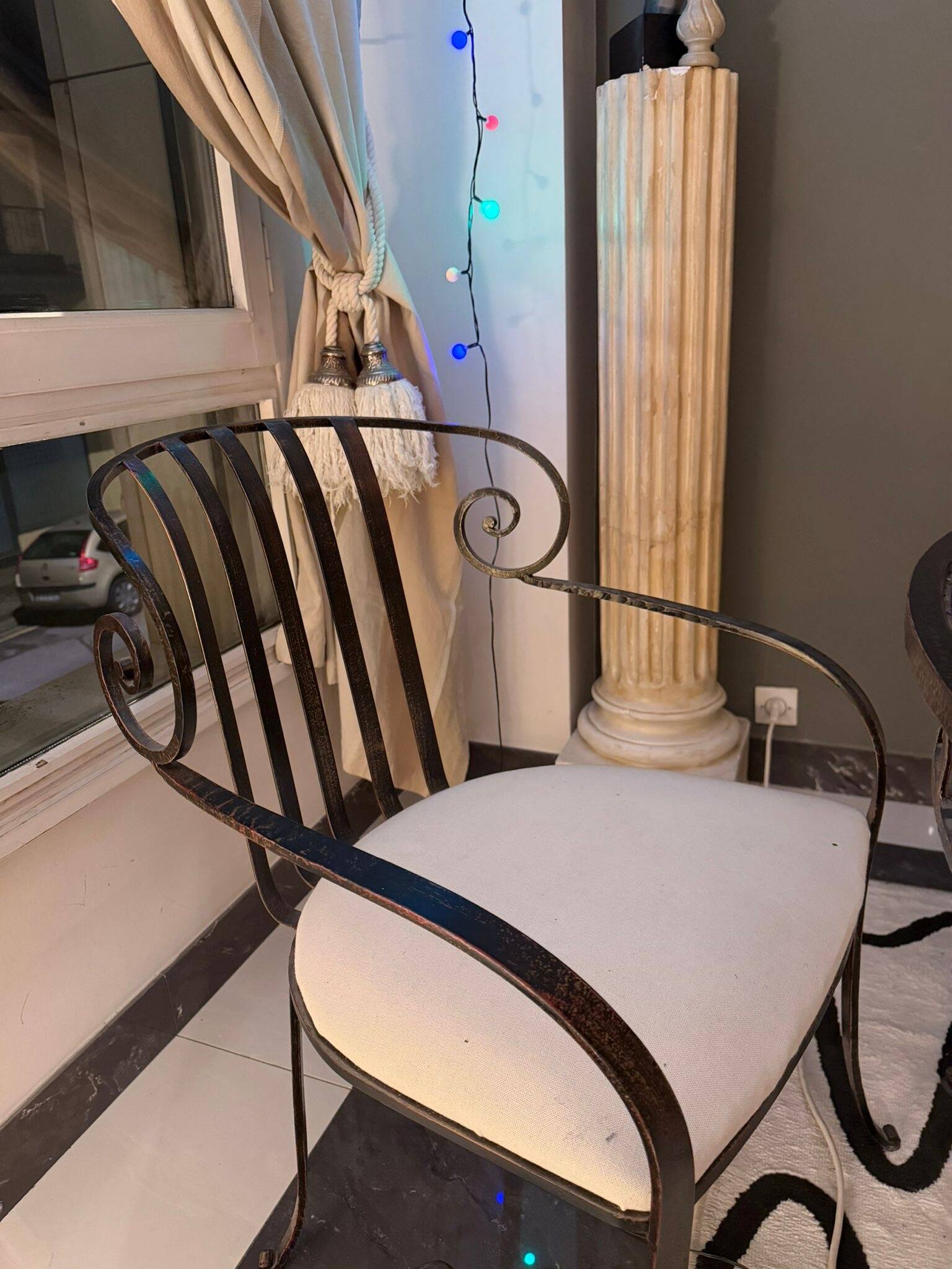 Roche Bobois table and chairs set