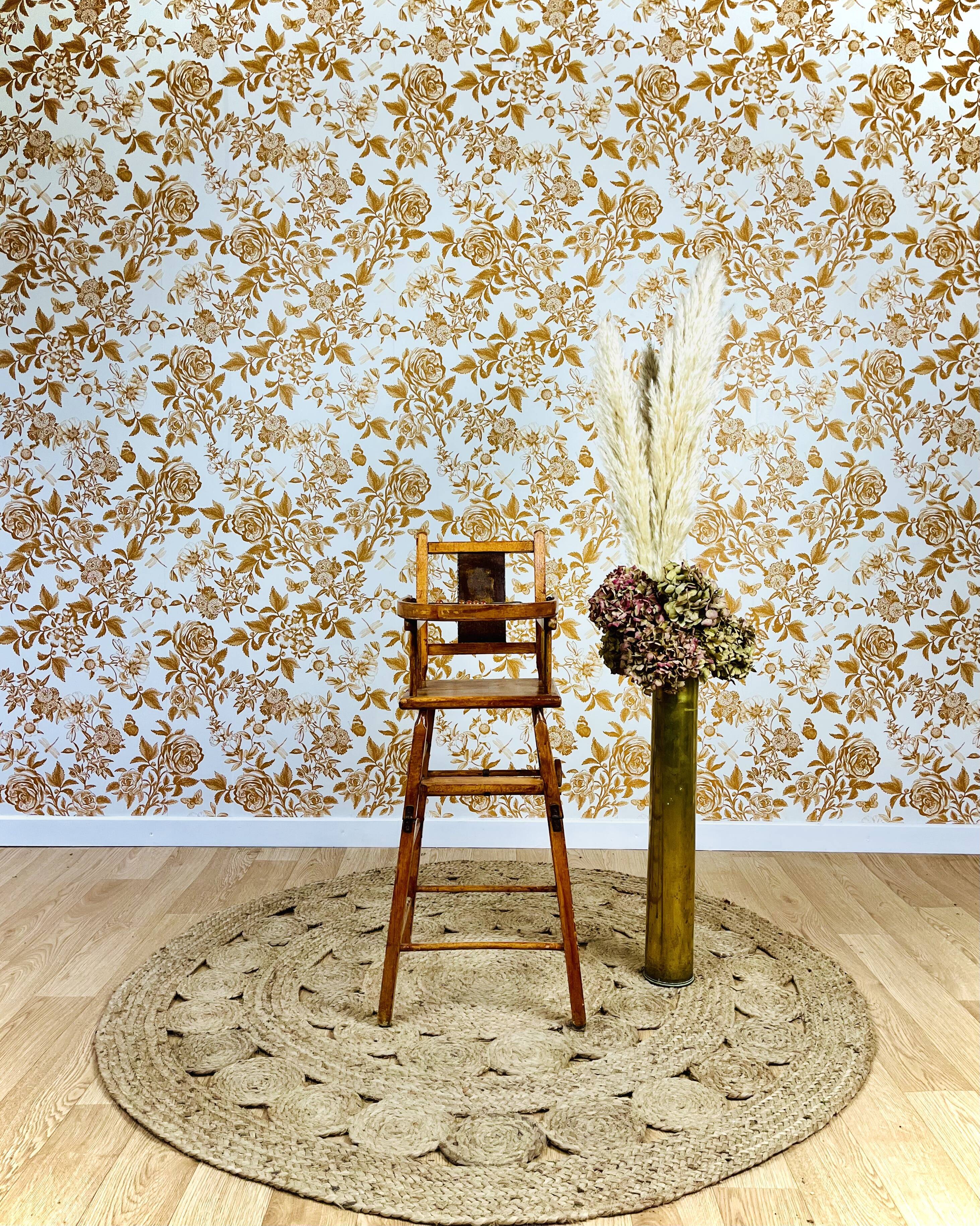 Vintage high chair for dolls