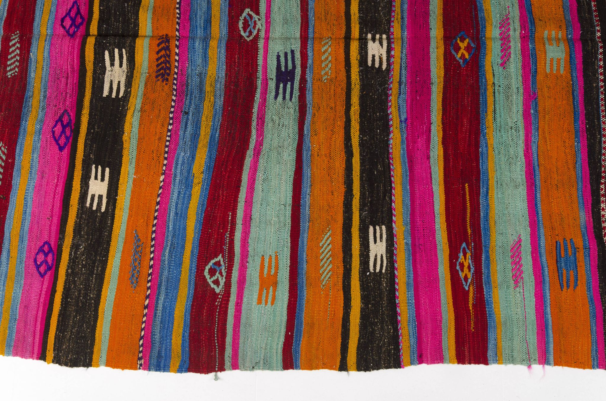 Vibrant Vintage Anatolian Kilim,Hand-Woven Wool & Cotton Rug – sku 137