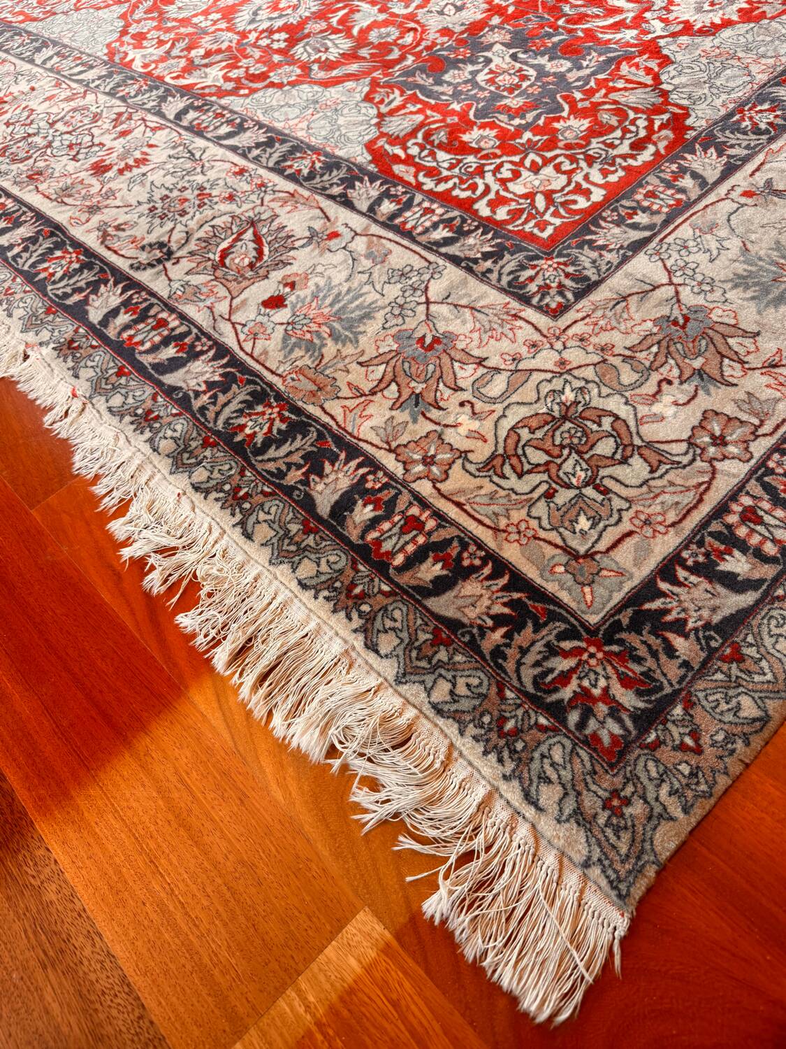 Chinese Bidjar carpet 330 cm x 256 cm