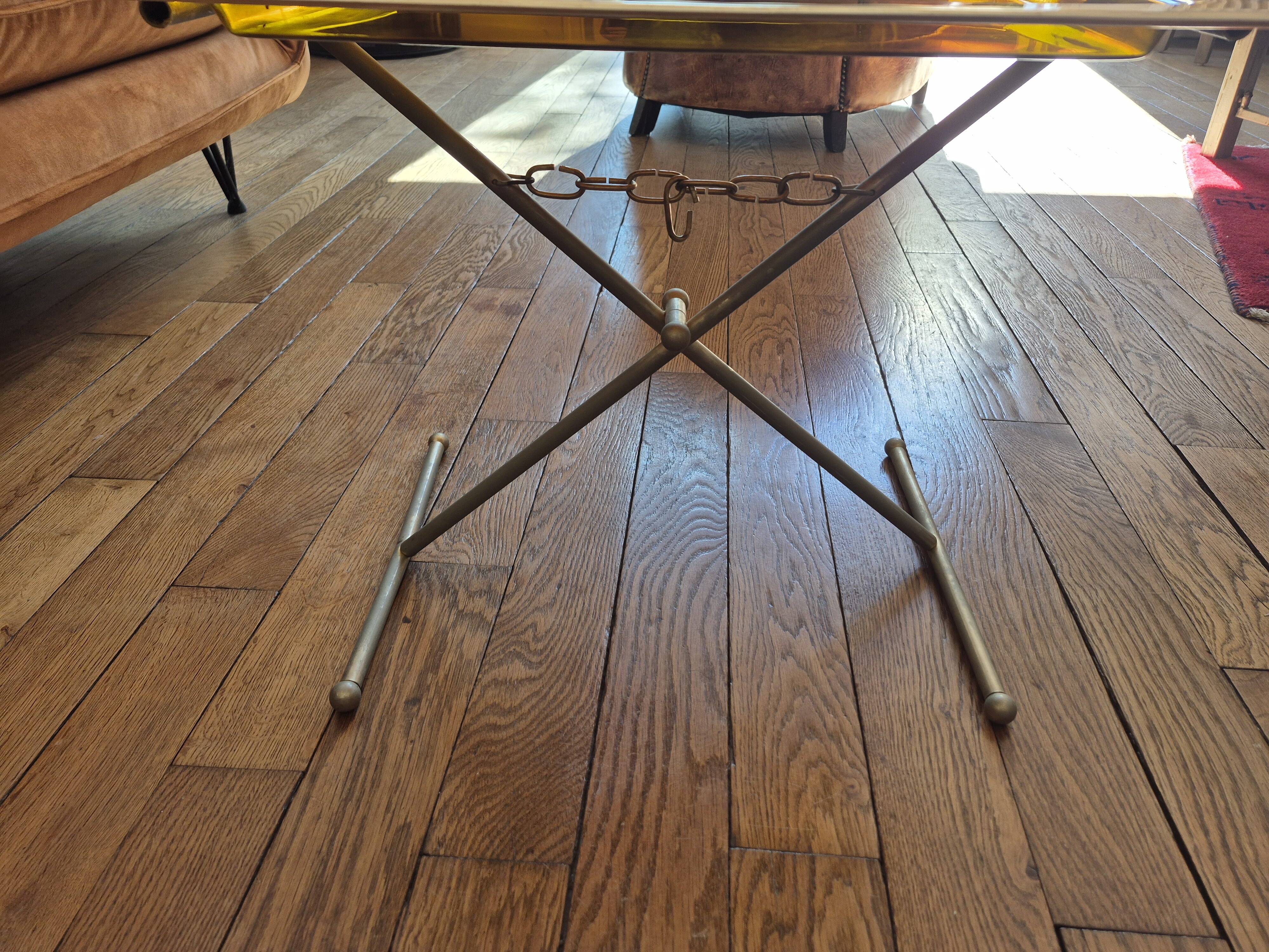 Coffee table with amber Bakelite top, turtle pattern, Vintage 70's