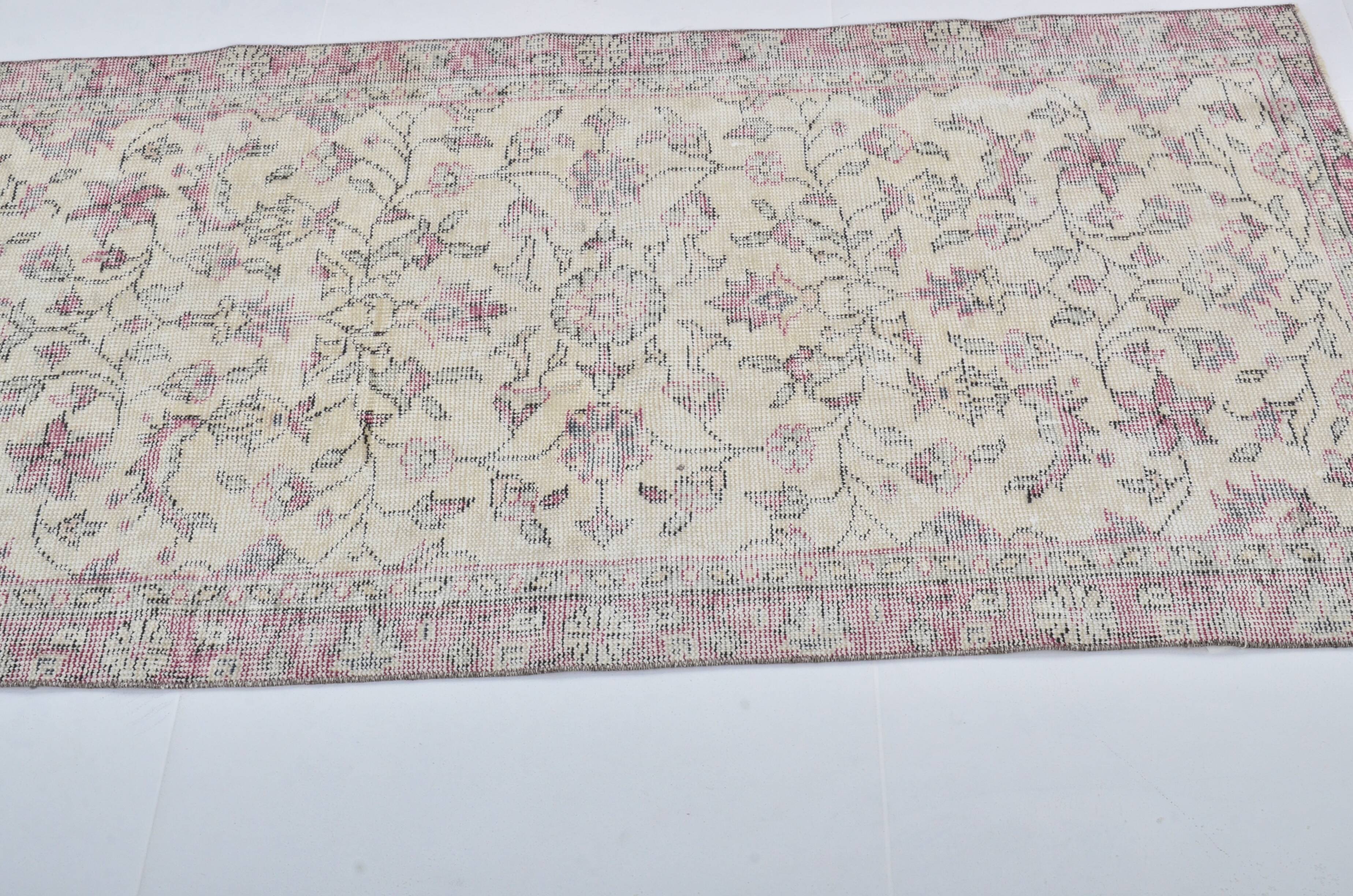 Vintage Ethnic Design Wool Carpet sku 3135