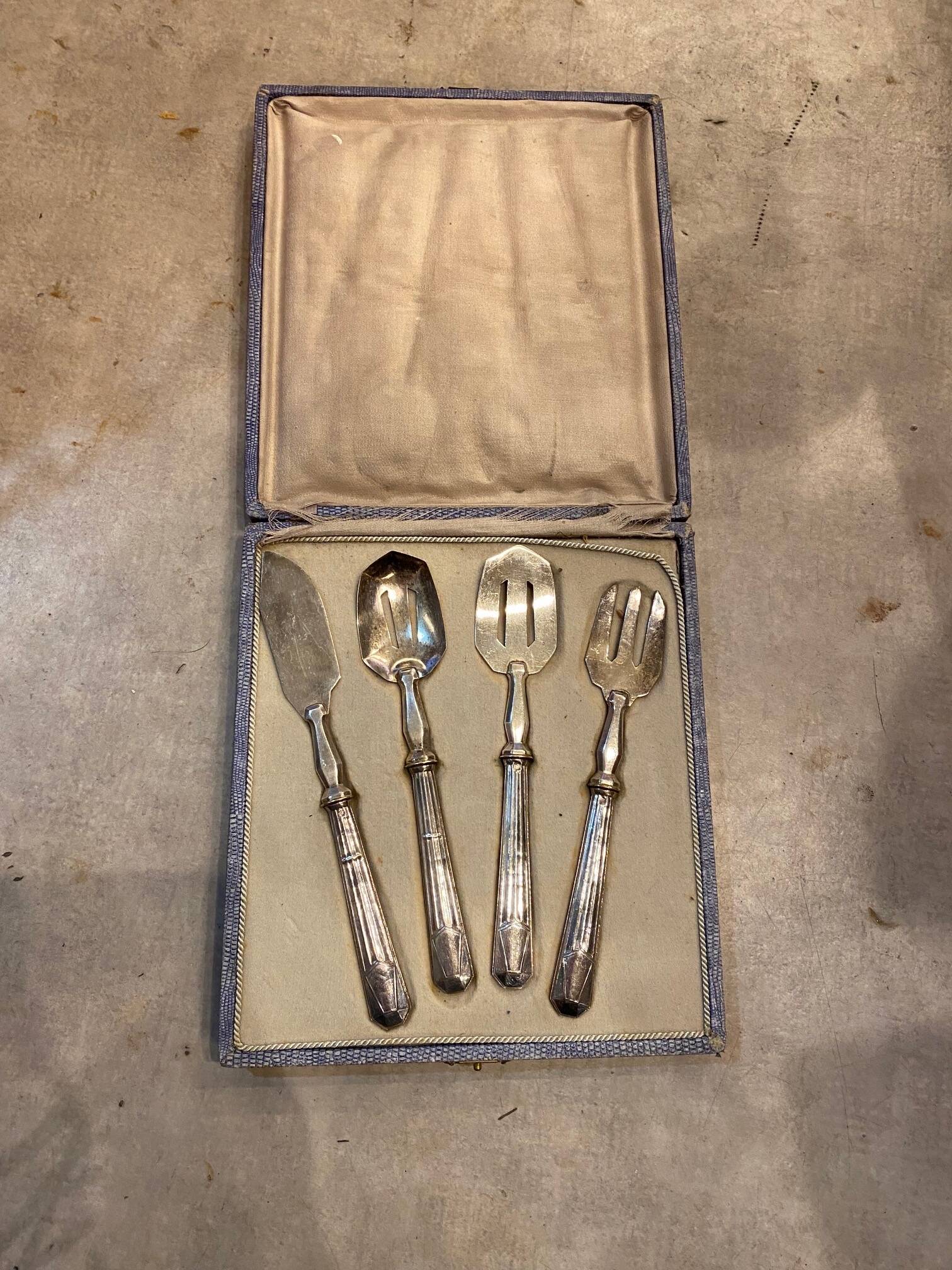 Silver dessert serving cutlery with minerva stamp original box