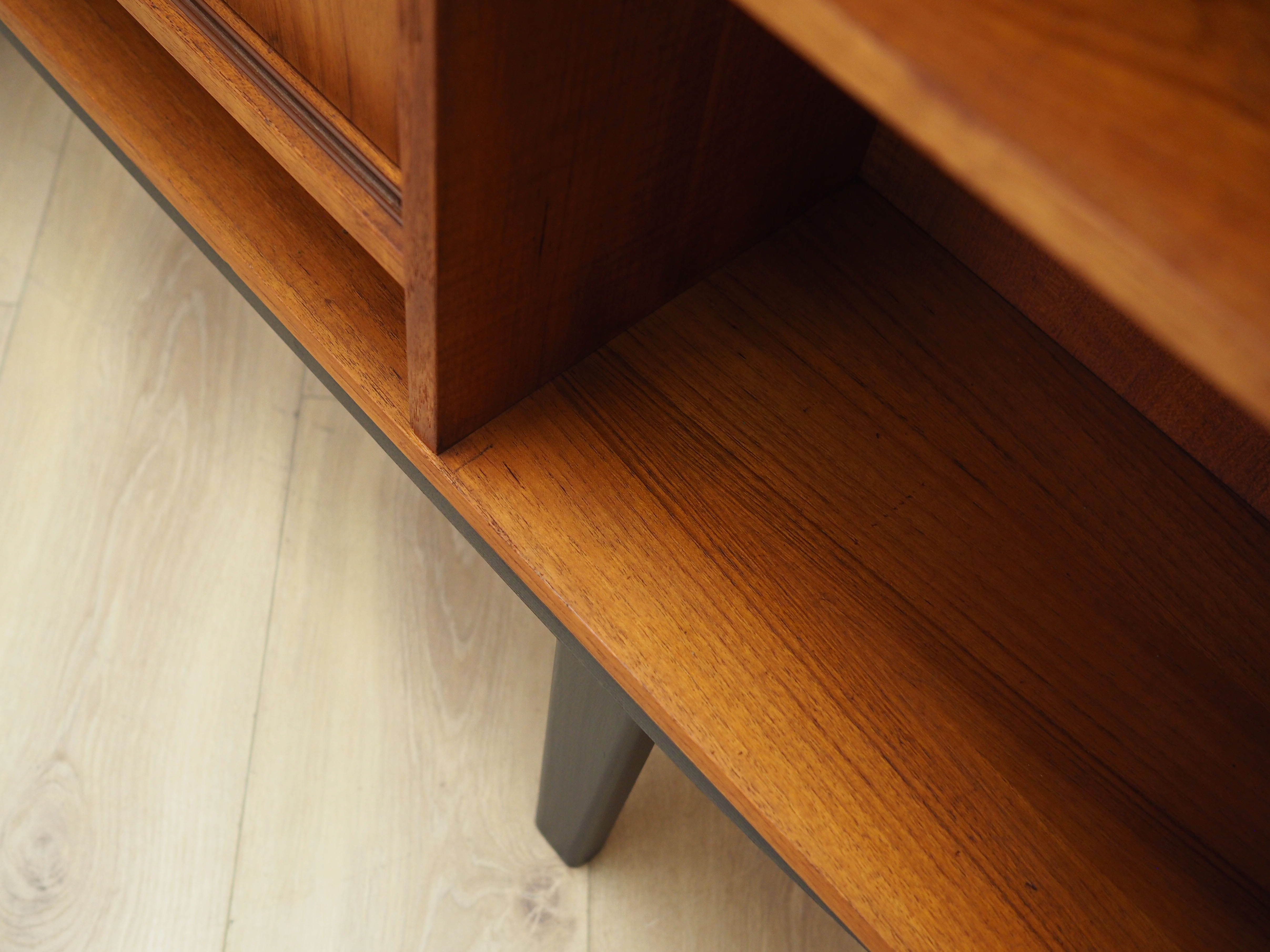 Teak bookcase, Danish design, 1970s, production: Farsø Møbelfabrik