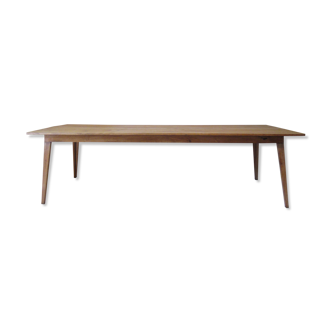Farm table