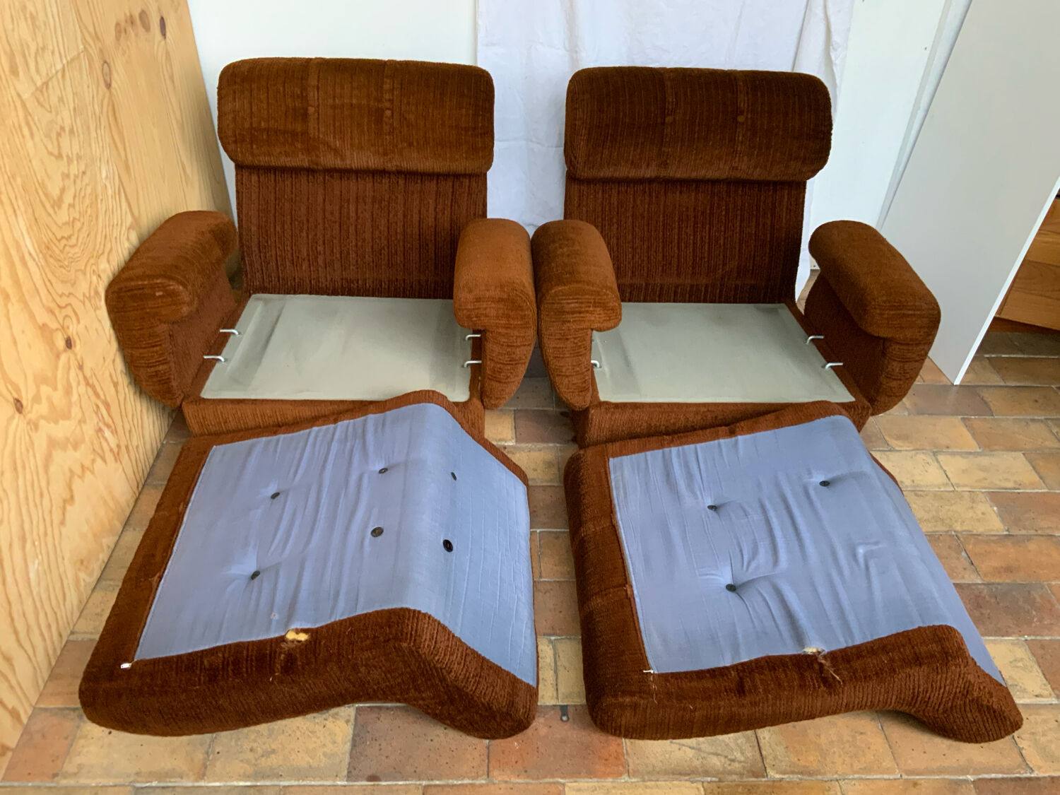 Paire de fauteuils 70s