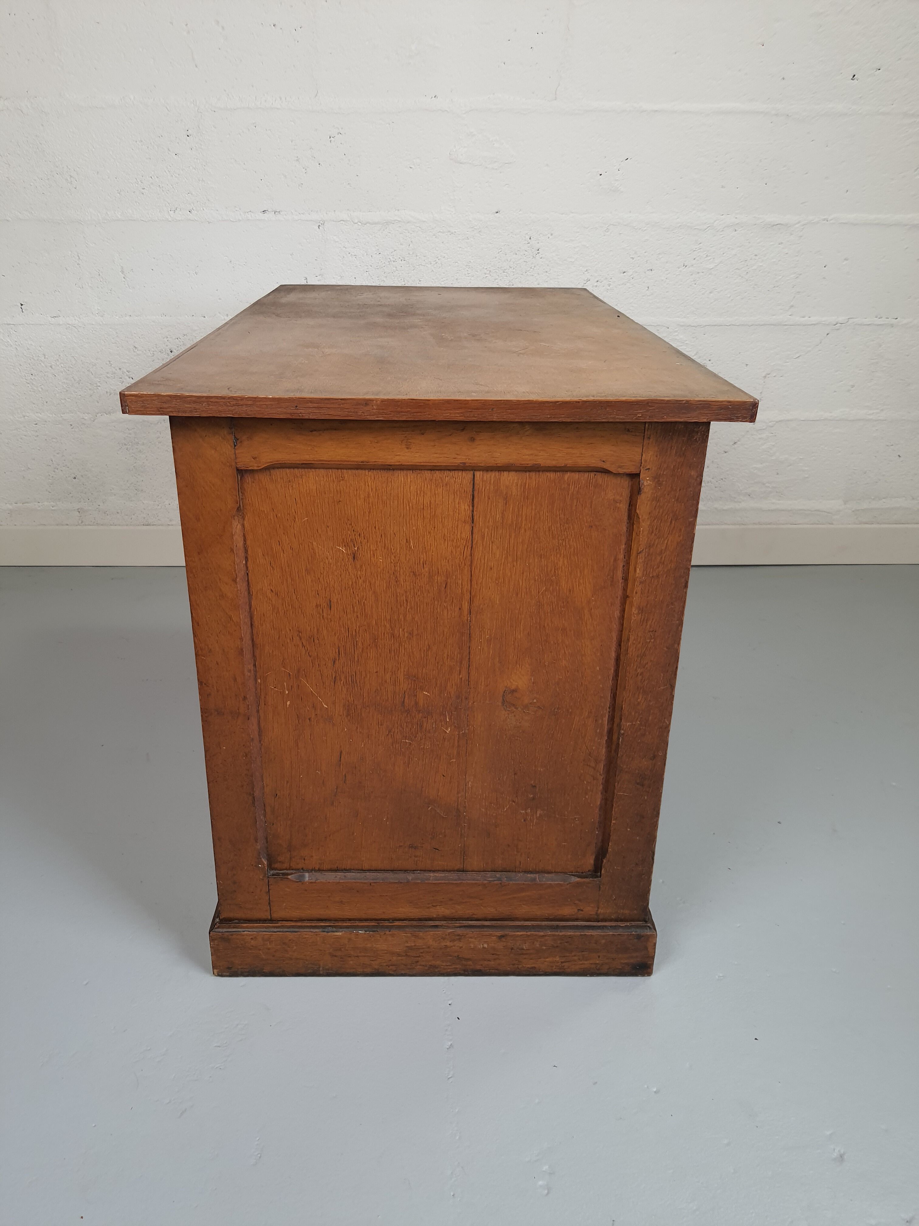 Bureau administratif pour enfant 4 tiroirs