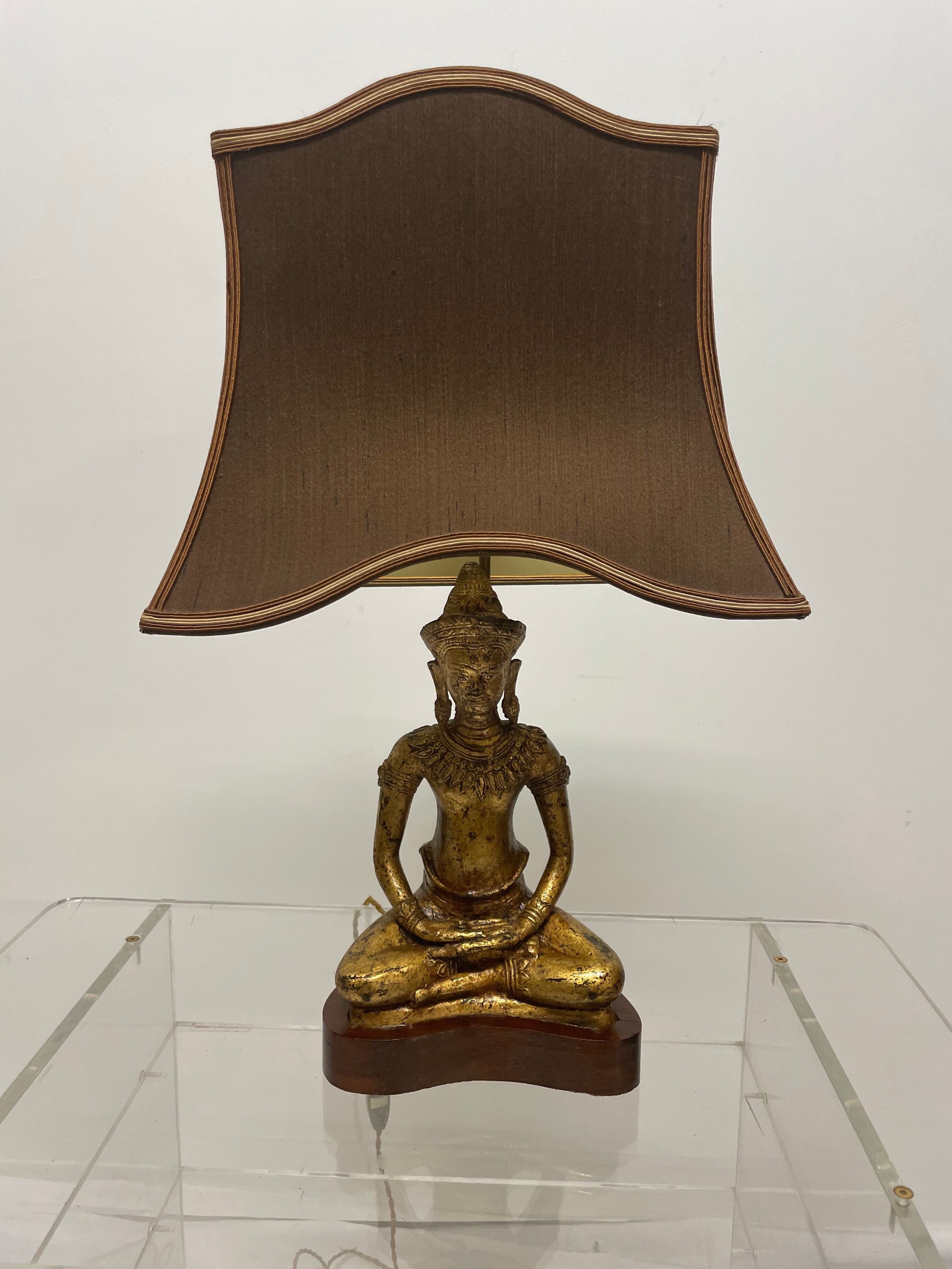 Very nice khmer buddha table lamp