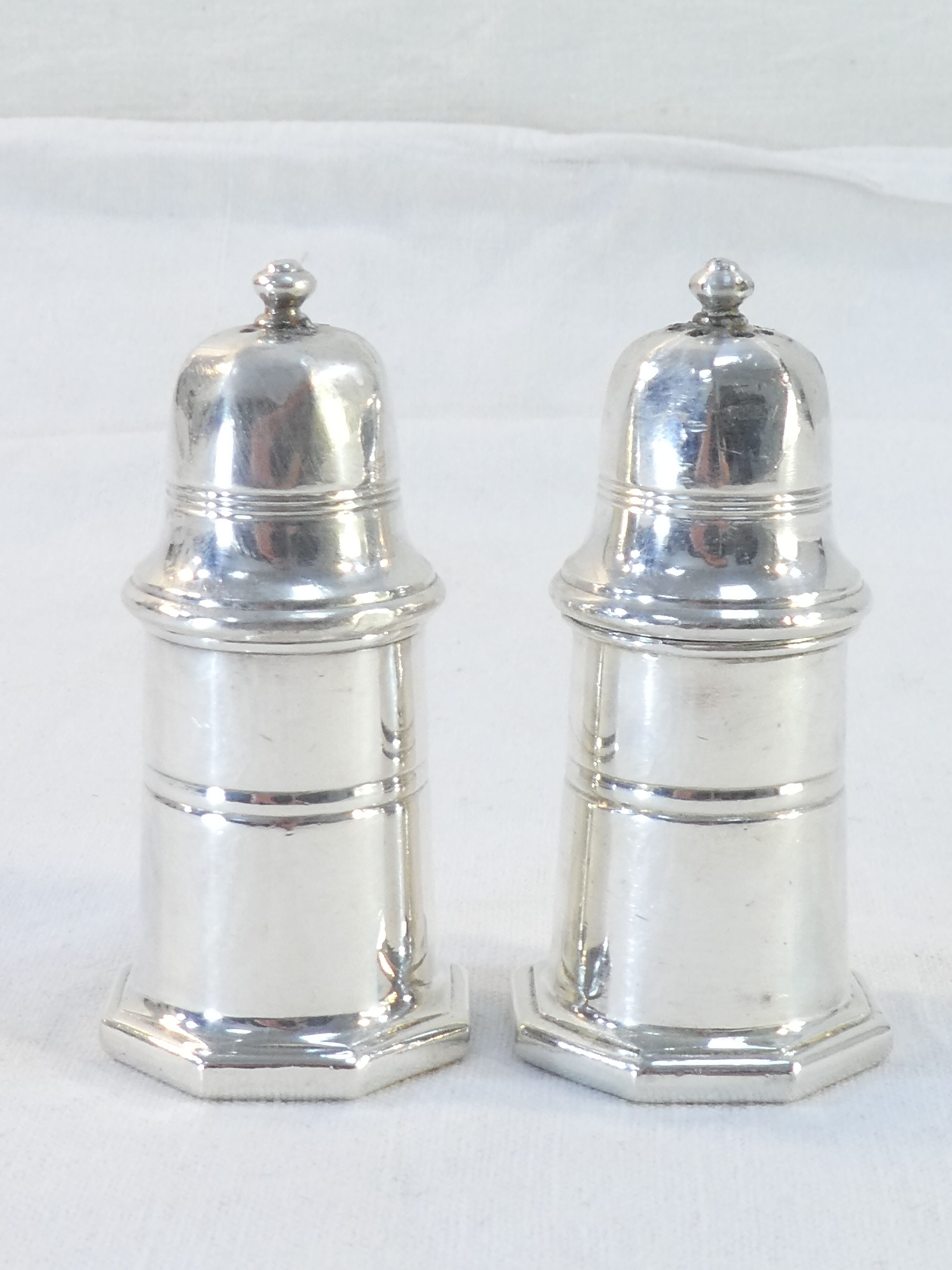 Christofle salt and pepper salt and pepper in silver metal