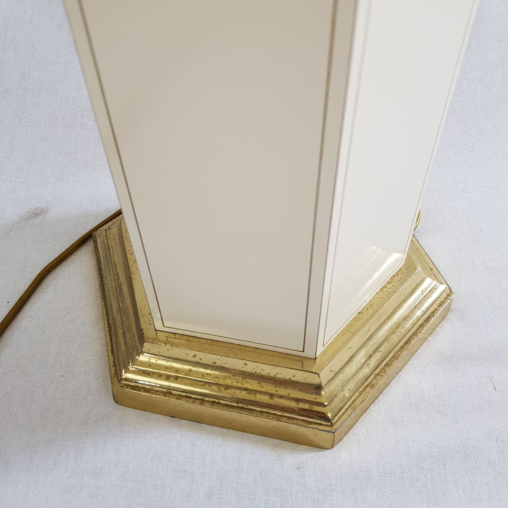 Neo-classical lamp beige and gold