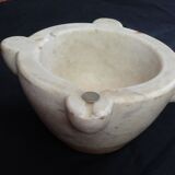 Carrara marble mortar of eighteenth period 37 x 18 cm