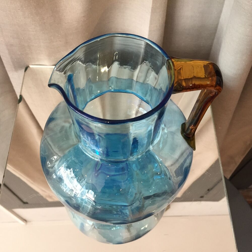 Cruche à eau en verre