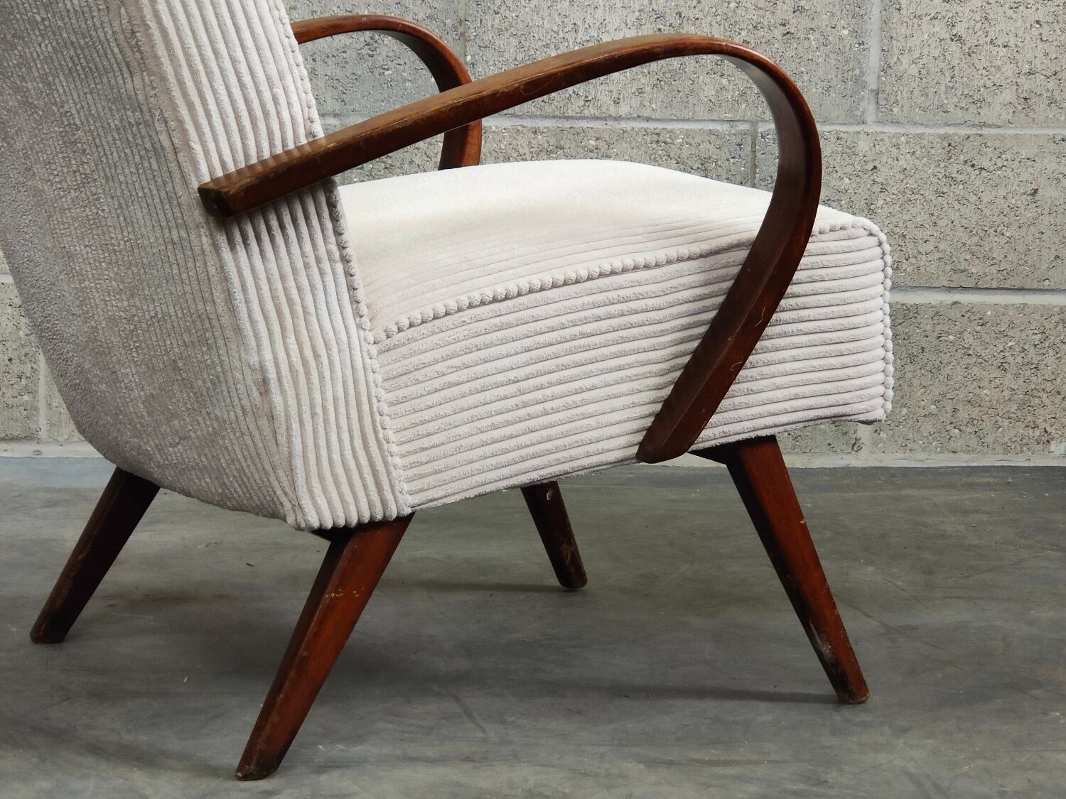Fauteuil restauré par Jaroslav Smidek 6952 pour Ton