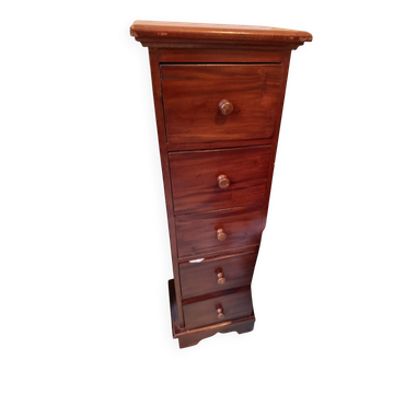Five-drawer mahogany chest of drawers