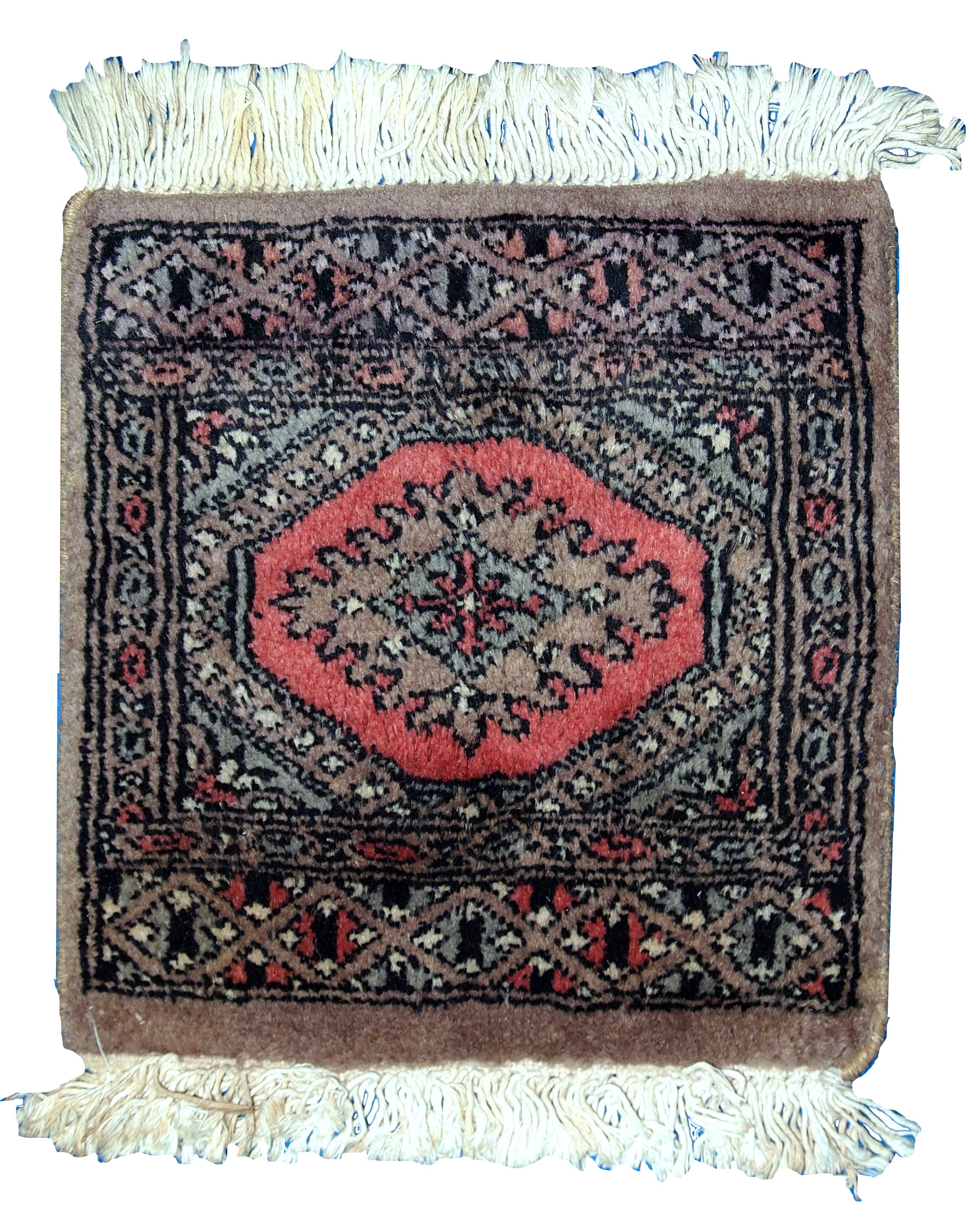 Tapis Vintage Bukhara en Laine, Années 1970, Élégance Artisanale