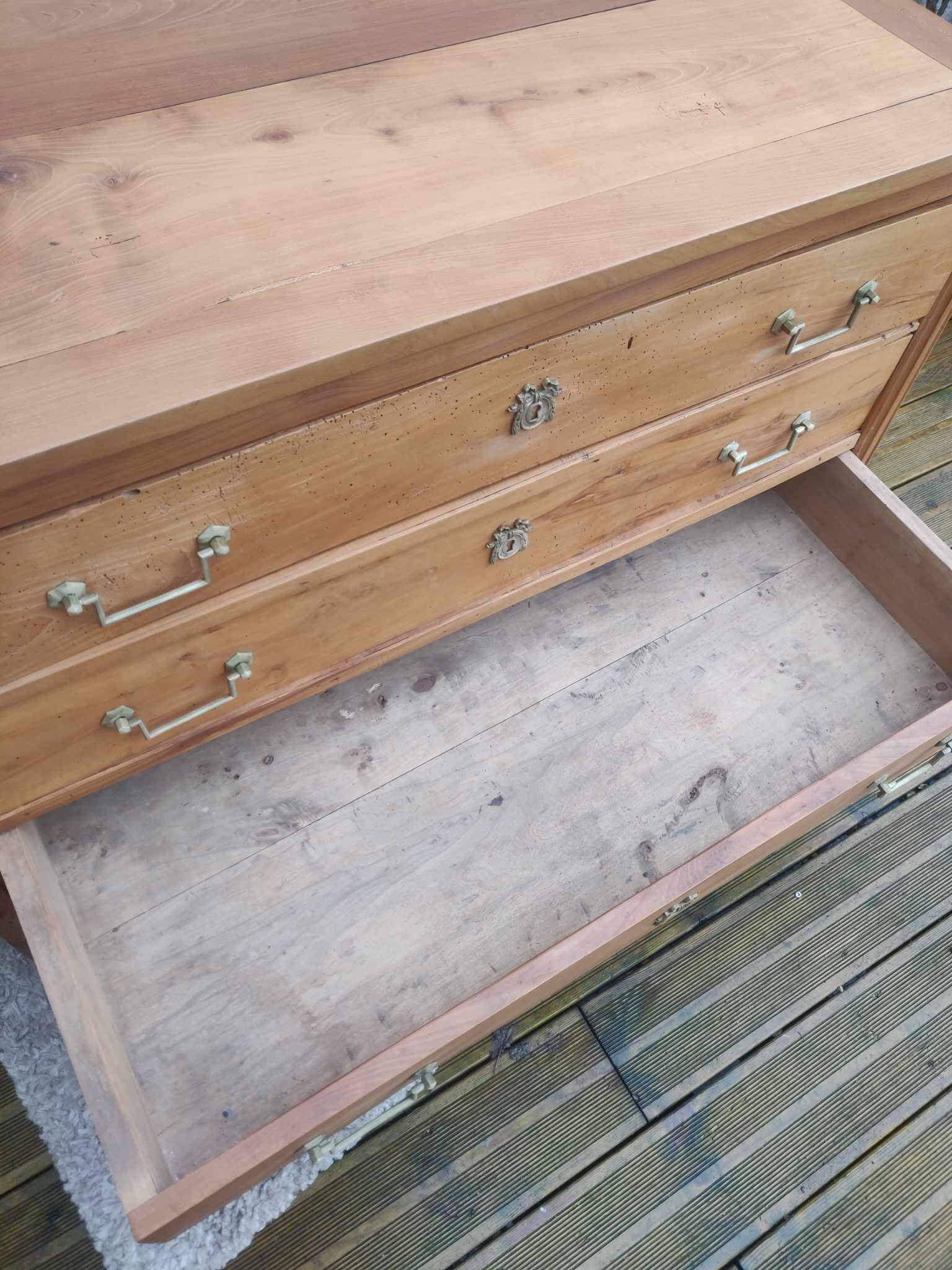 Old chest of drawers