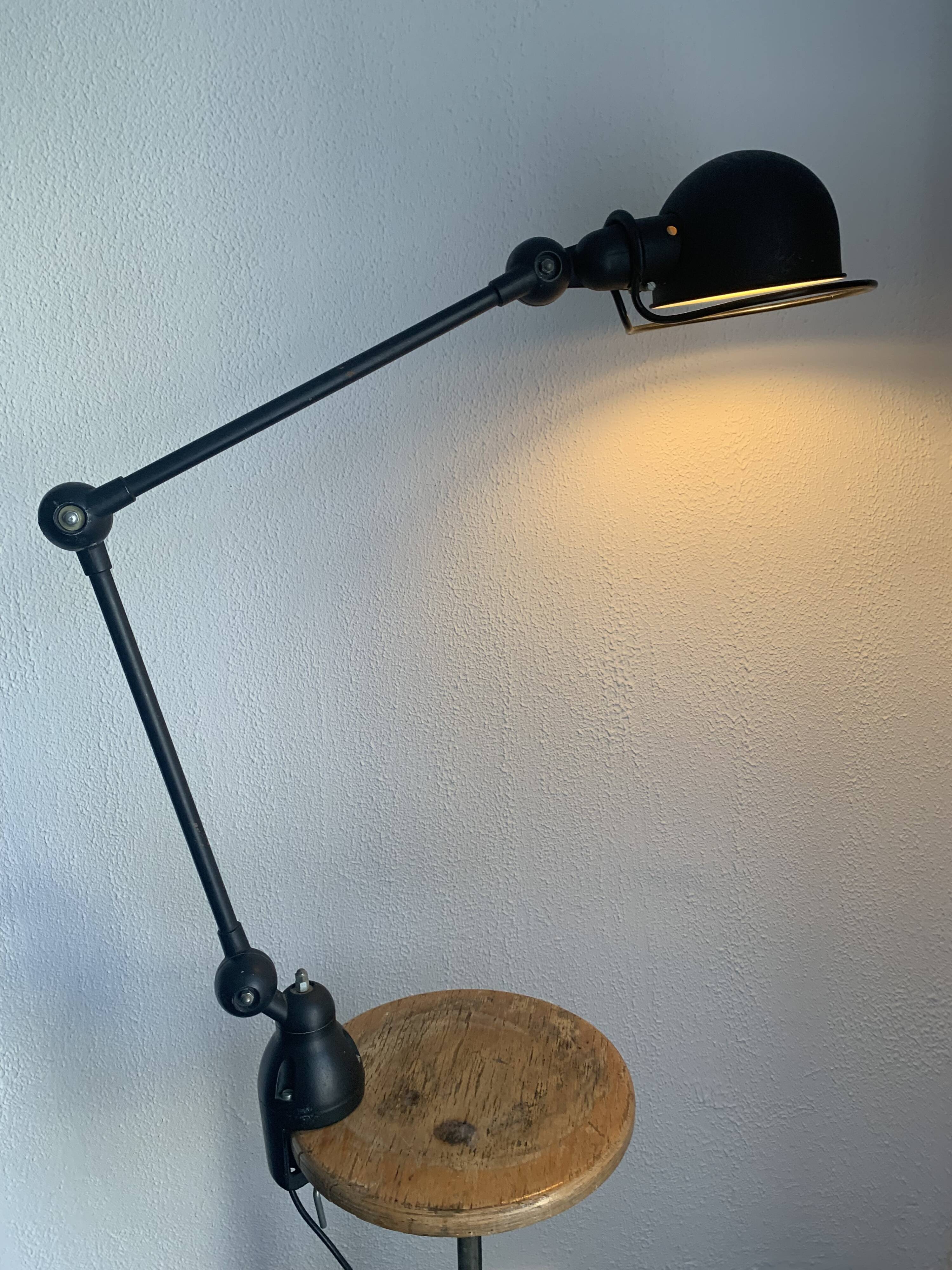 Lampe vintage 1980 Jielde 2 bras noire mat d'origine - 100 cm