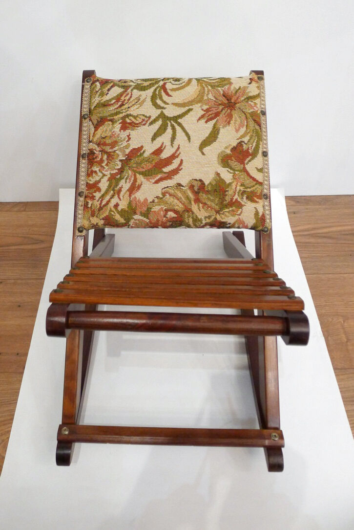 Footrest / small seat rocker