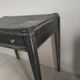 Bureau avec moulures, ancienne patine