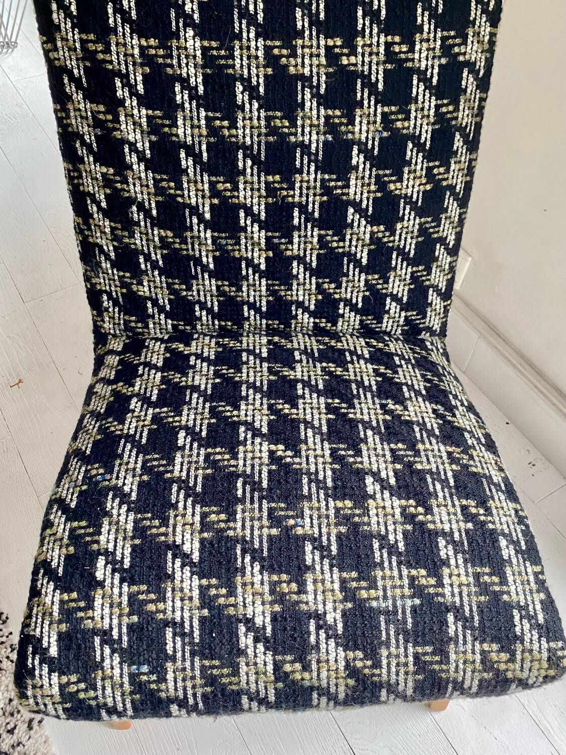 Pair of Knoll 'Vostra' armchairs