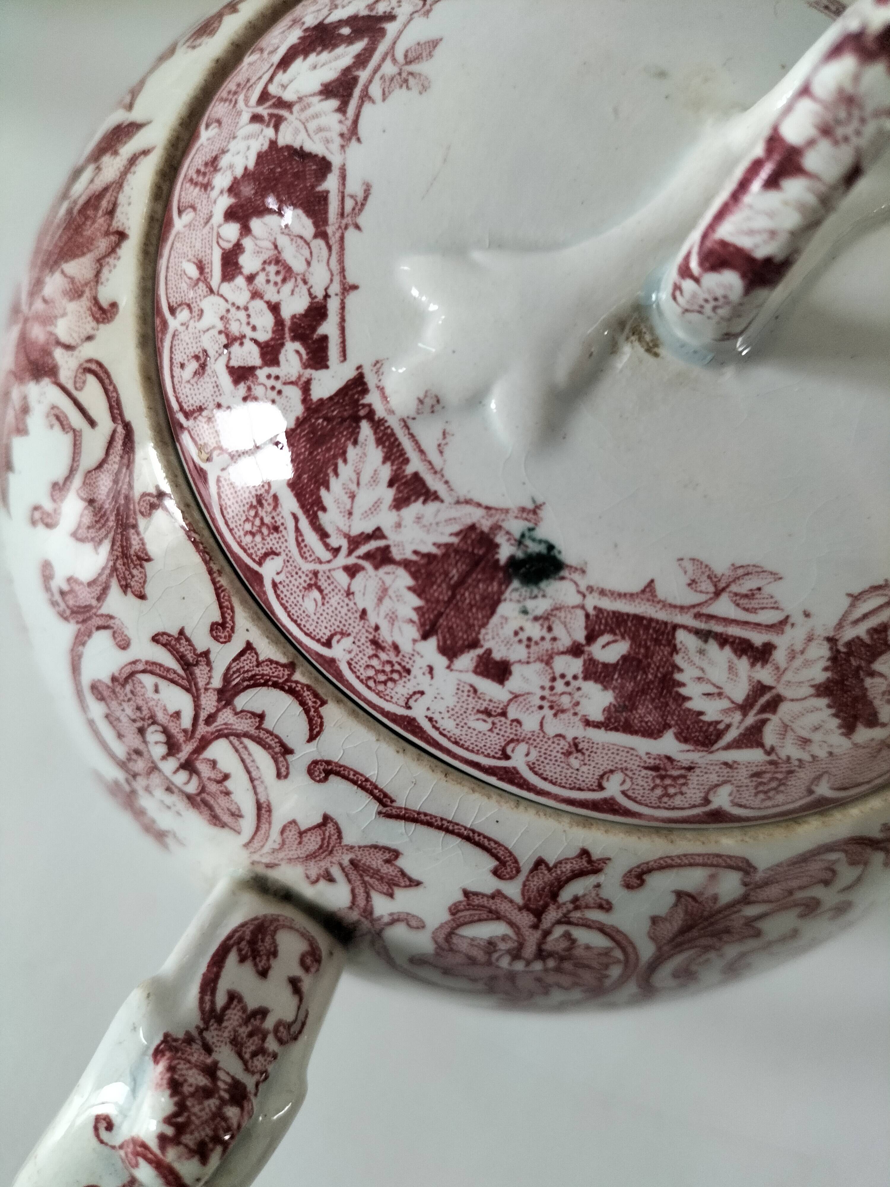 Saint-Amand & Hamage antique sugar bowl – Campanule rouge model